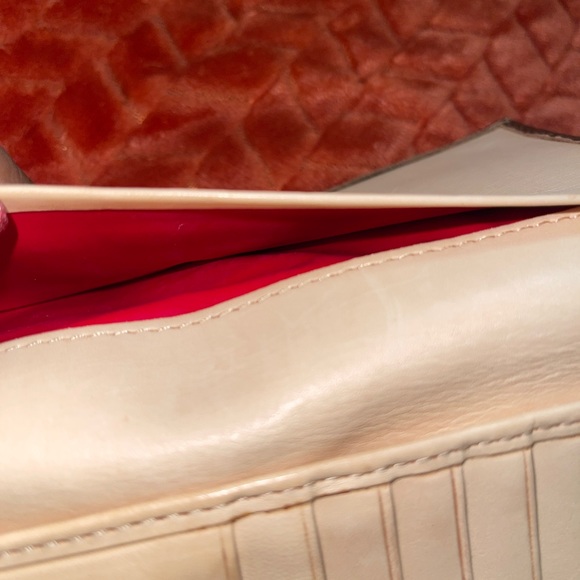 Dooney and Bourke Dillen collection continental wallet - Picture 9 of 11